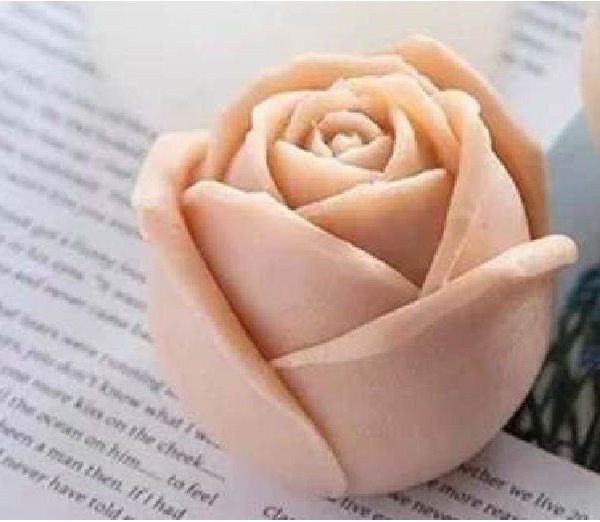 Blooming Rose Candle