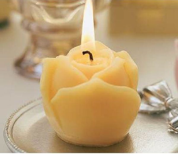 Blooming Tulip Candle