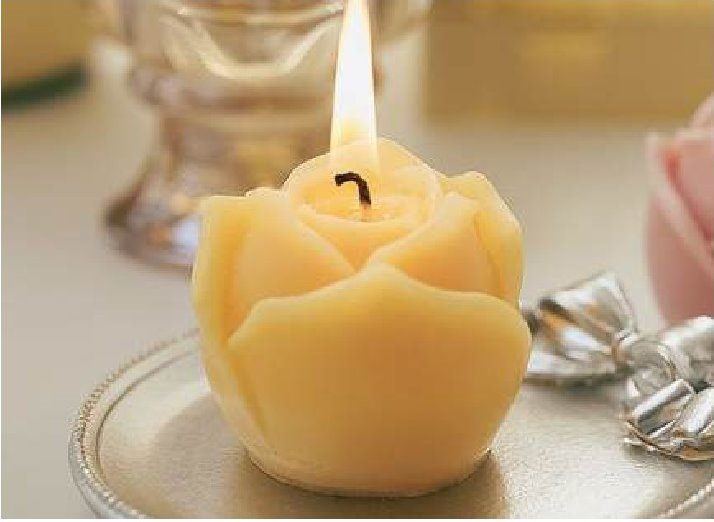 Blooming Tulip Candle