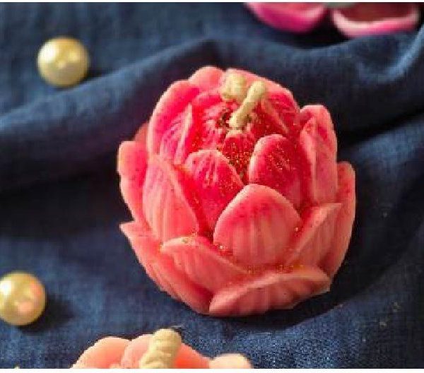Lotus Bud Candle