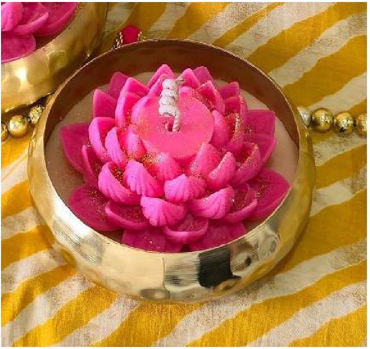 Round Urli with Lotus